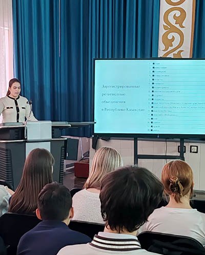 13 Мамырда 23 орта мектепте "діни сауаттылық және этносаралық келісім: бейбіт қоғамға жол"тақырыбында Дін мәселелері бойынша ақпараттық-түсіндіру әңгімесі өтті