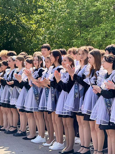 25 Мамырда "№ 23 орта мектеп" КММ-де 11-сынып түлектеріне Соңғы қоңырау соғылды
